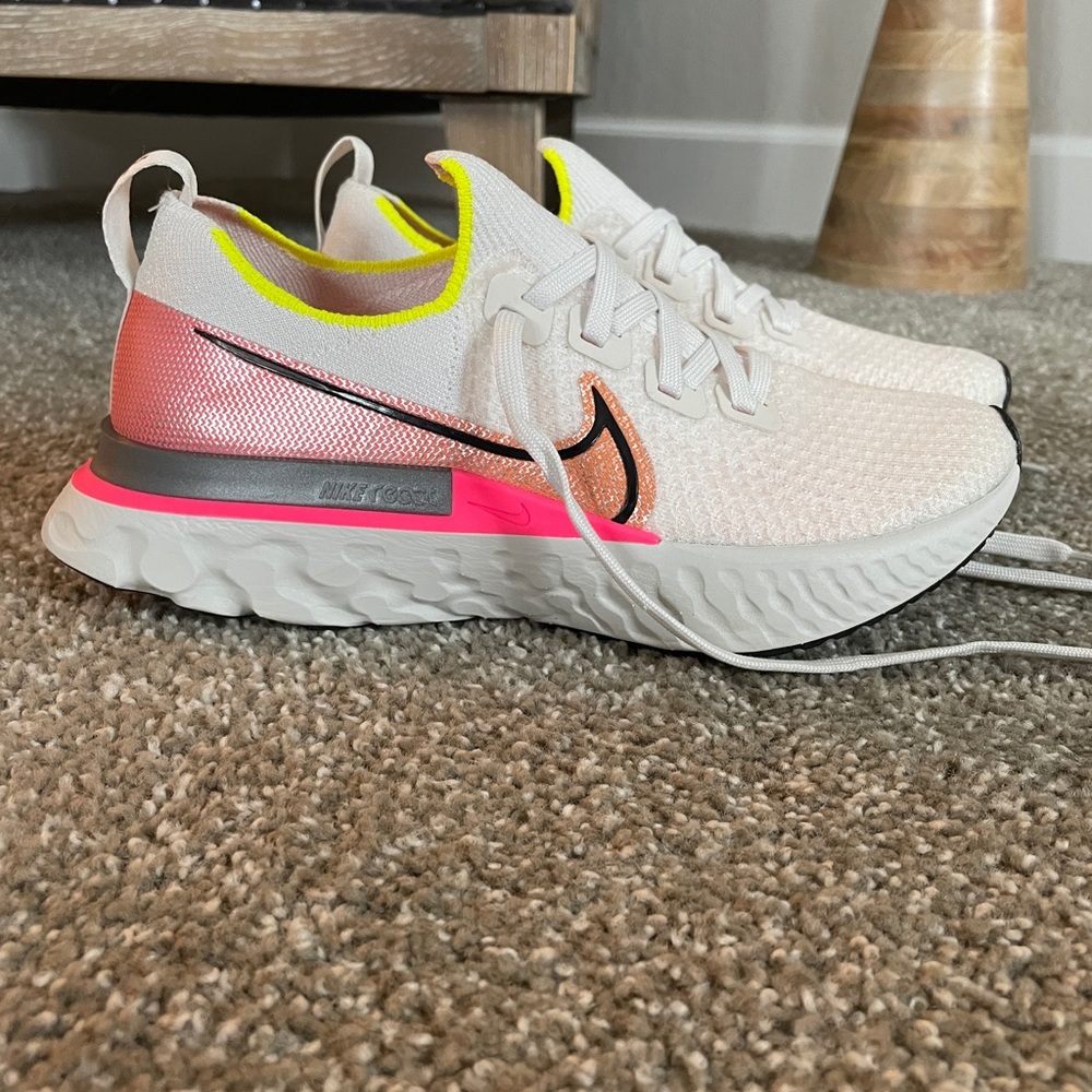 Women’s Nike Infinity React shoes